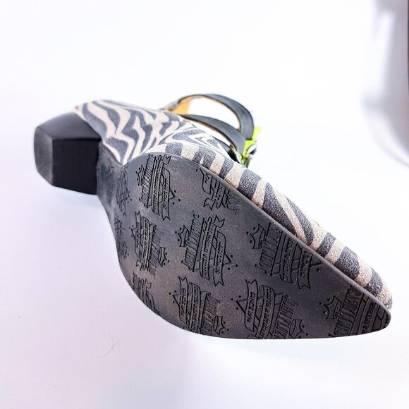John Fluevog Tammi Rose Ankle Booties Zebra/Green Size 7.5 - Picture 11 of 15